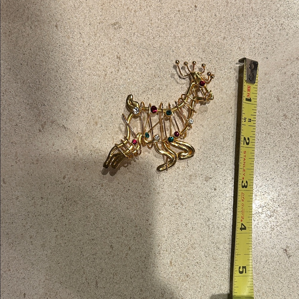 Holiday Elegant Stylized Gold Reindeer Brooch Grandma Core Cottage Core, Holiday - Picture 4 of 7